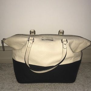 Large Kate Spade purse.